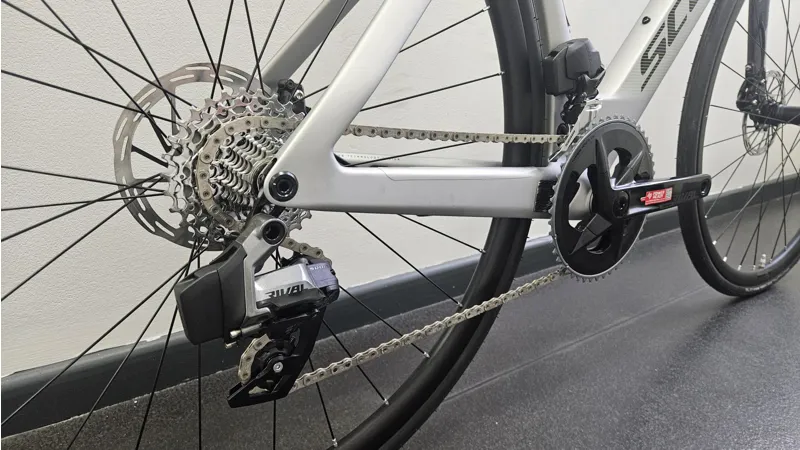 Scott Foil RC 30 Road Bike 2025 in White-4