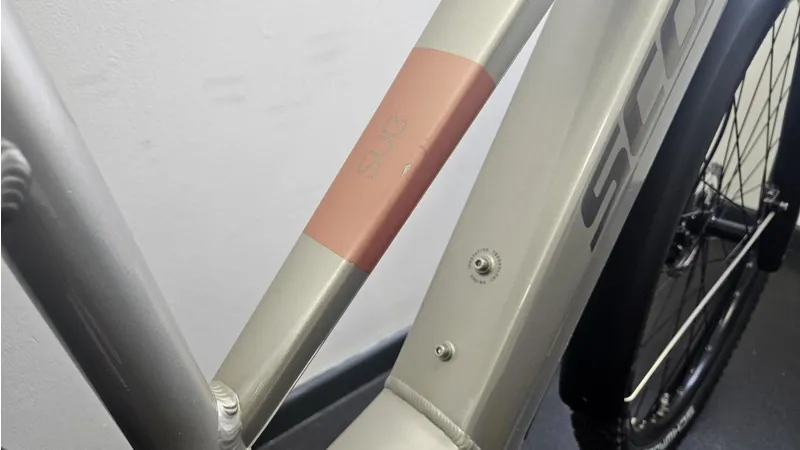 EX DEMO Scott Bike Sub Cross eRIDE 30 Lady EQ Electric Hybrid Bike Size Small 2025 in Silver-3