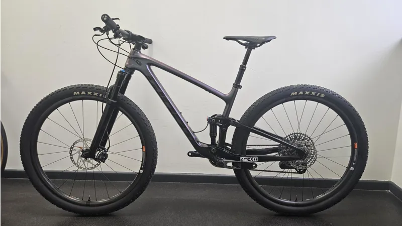 Ex Demo Giant Anthem Advanced 29 1 Full Suspension Mountain Bike Size Medium 2025 in Dark Iridescent-3
