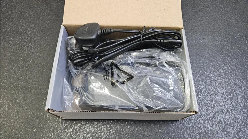 EX DEMO Scott Bike Sub Cross eRIDE 30 Lady EQ Electric Hybrid Bike Size Small 2025 in Silver-6