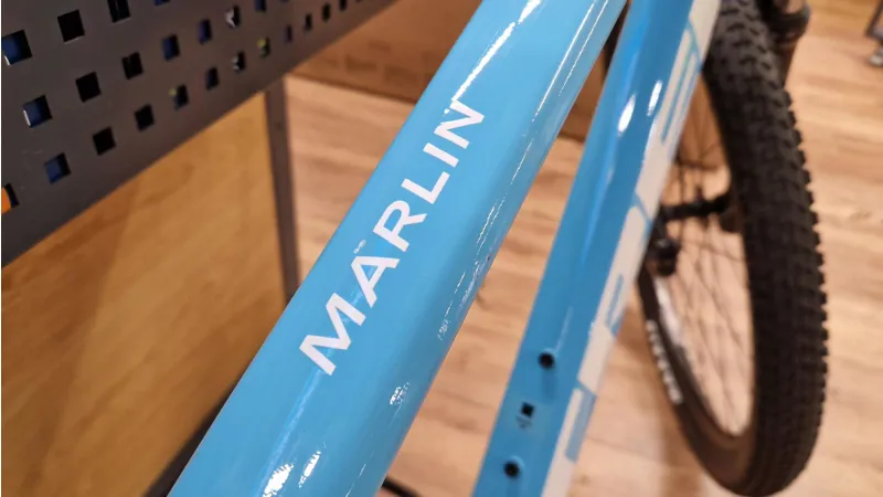 EX DISPLAY Trek Marlin 7 Gen 3 Hardtail Mountain Bike MediumLarge 2023 in Azure Blue-6