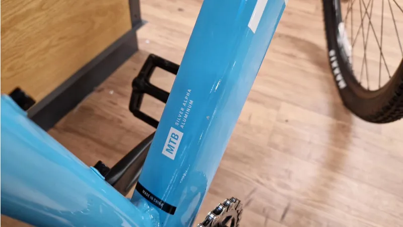 EX DISPLAY Trek Marlin 7 Gen 3 Hardtail Mountain Bike MediumLarge 2023 in Azure Blue-7