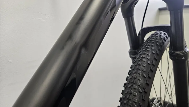 EX DISPLAY Scott Scale 940 Hardtail Mountain Bike Size Large 2026 in Black-2