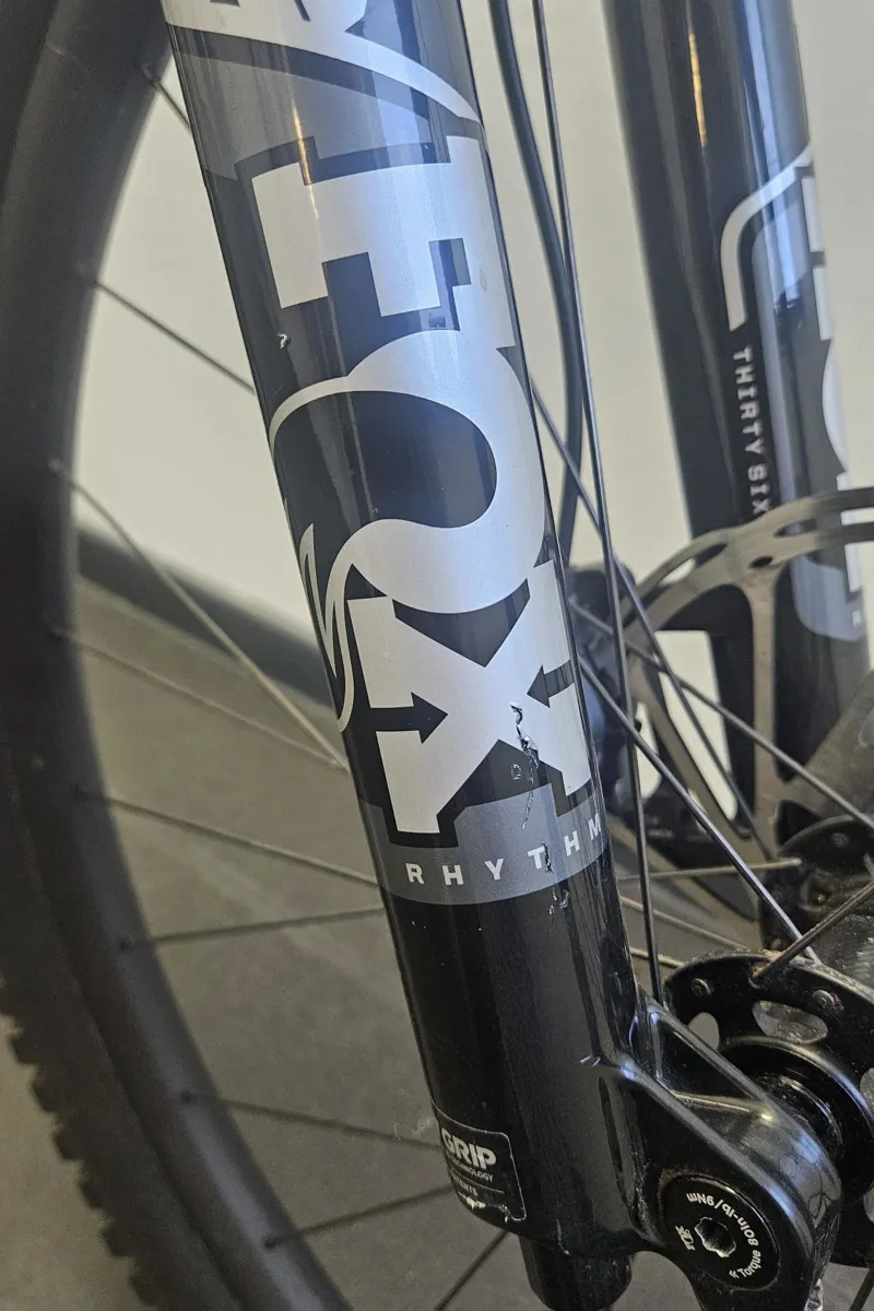 EX DEMO Specialized Turbo Levo 4 Comp Alloy S3 Electric Full Sus MTB 2026 in Gloss Deep Lake Metallic-11