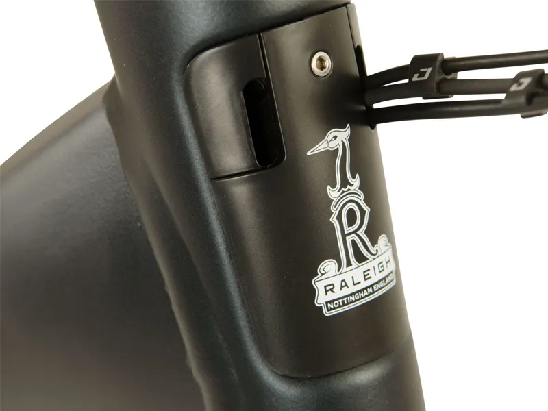 Raleigh Motus Grand Tour Step-through 8sp Hub Electric Hybrid Bike 2023 in Black-4