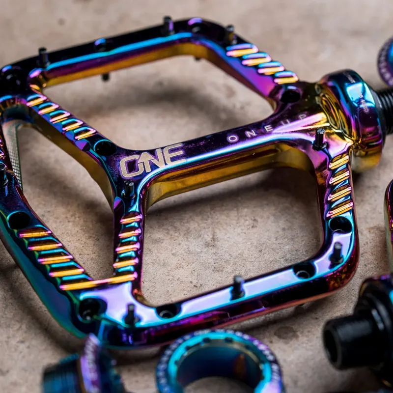OneUp Flat Aluminium Pedals in Oil Slick-4