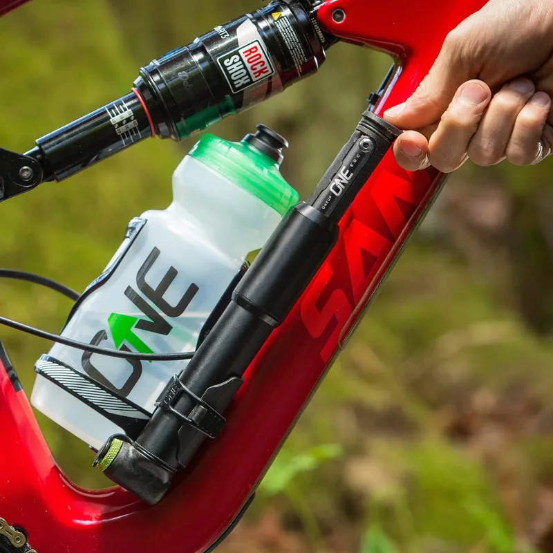 OneUp Pump EDC 70cc in Black-3