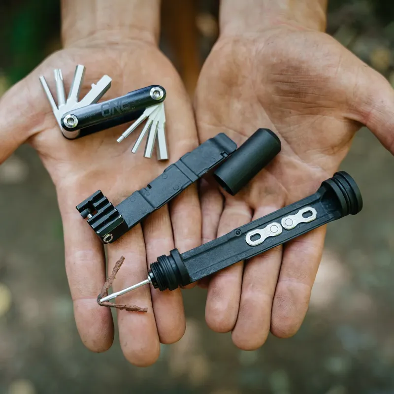 OneUp Pump EDC 70cc in Black-6