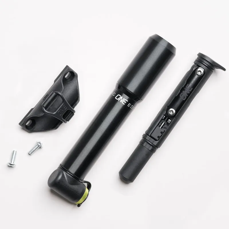 OneUp EDC Inline Pump Mount in Black-4