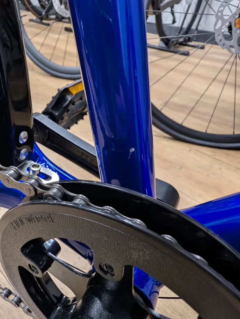 EX-DISPLAY Frog Bike 67 Hybrid Kids Bike 26in Wheel 2026 in Electric Blue-2