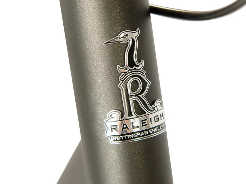 Raleigh Pioneer Hybrid Bike 2024 in Grey-2