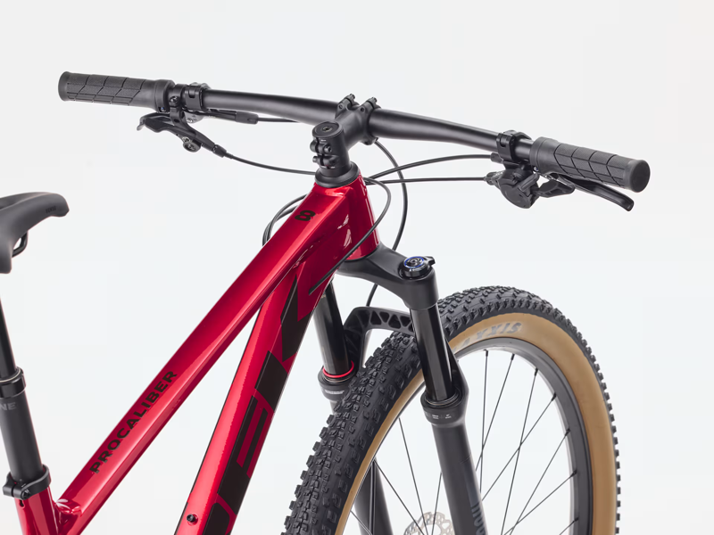 Trek Procaliber 8 Mountain Bike 2026 in Fury Red-2
