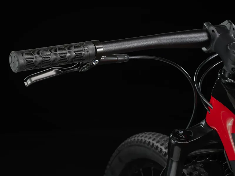 Trek Procaliber 9.5 Hardtail Mountain Bike 2024 in Radioactive Red-10