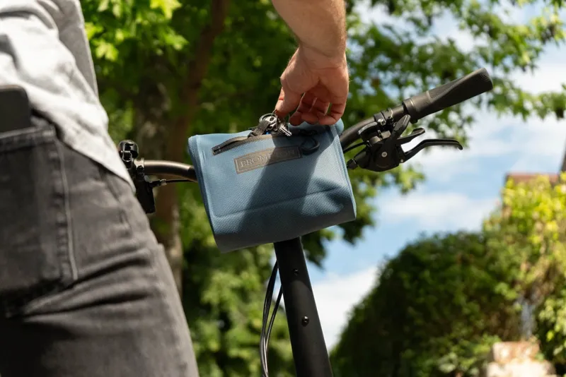 Brompton Waterproof Pouch in Cobalt-5