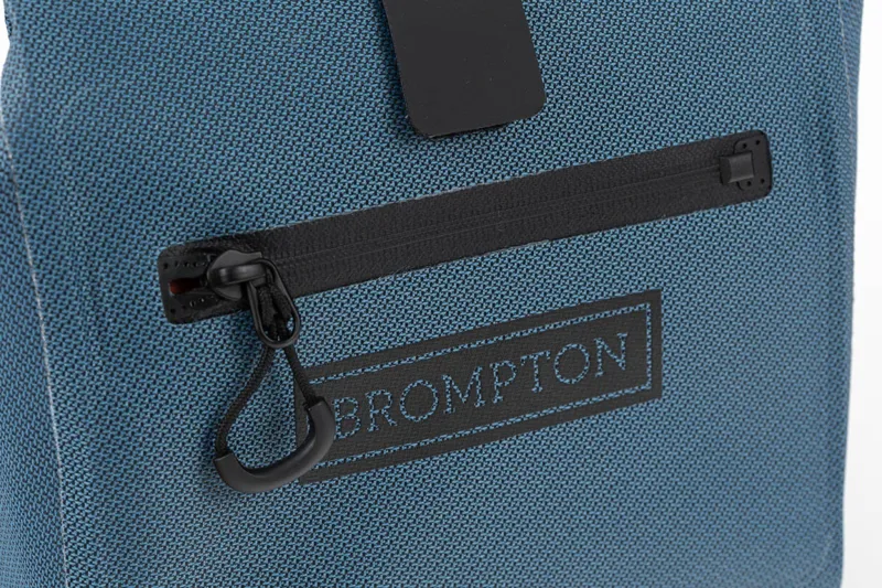 Brompton Waterproof Pouch in Cobalt-3