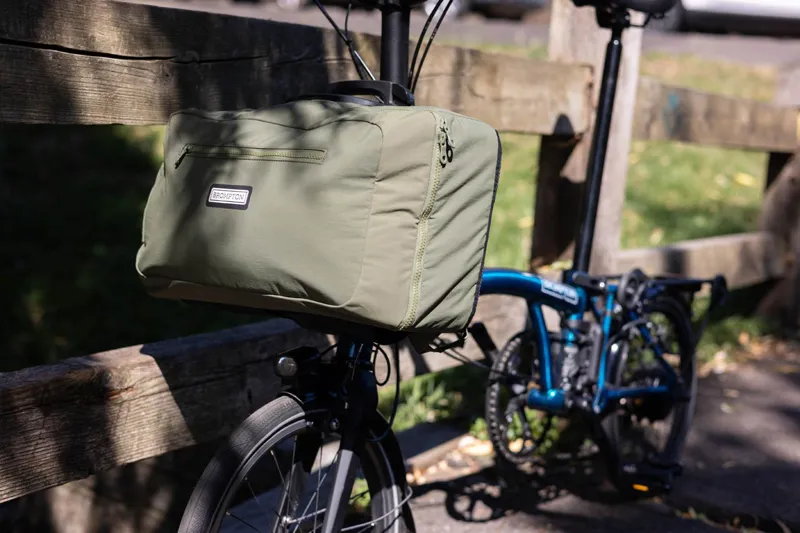 Brompton Electric Backpack M + Frame in Olive Green