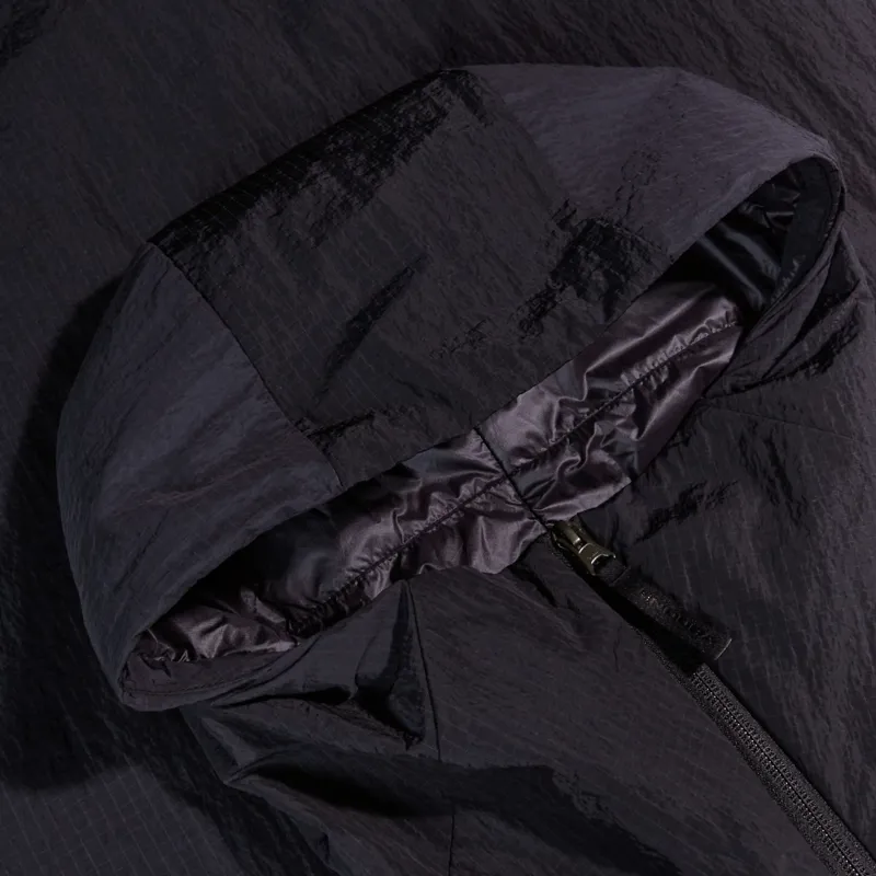 Endura Corner Changing Robe in Black-2