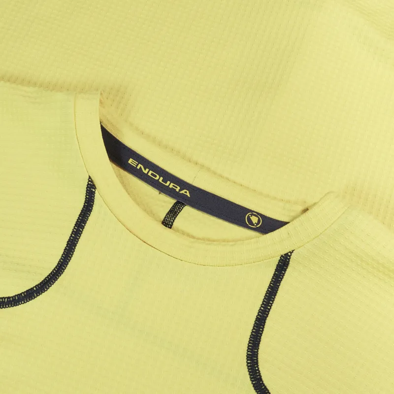 Endura Short Sleeve Corner Shirt  in Celery-4