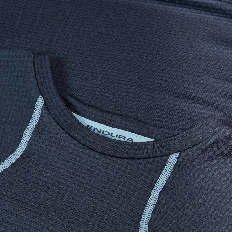 Endura Short Sleeve Corner Shirt  in Ombre Blue-4