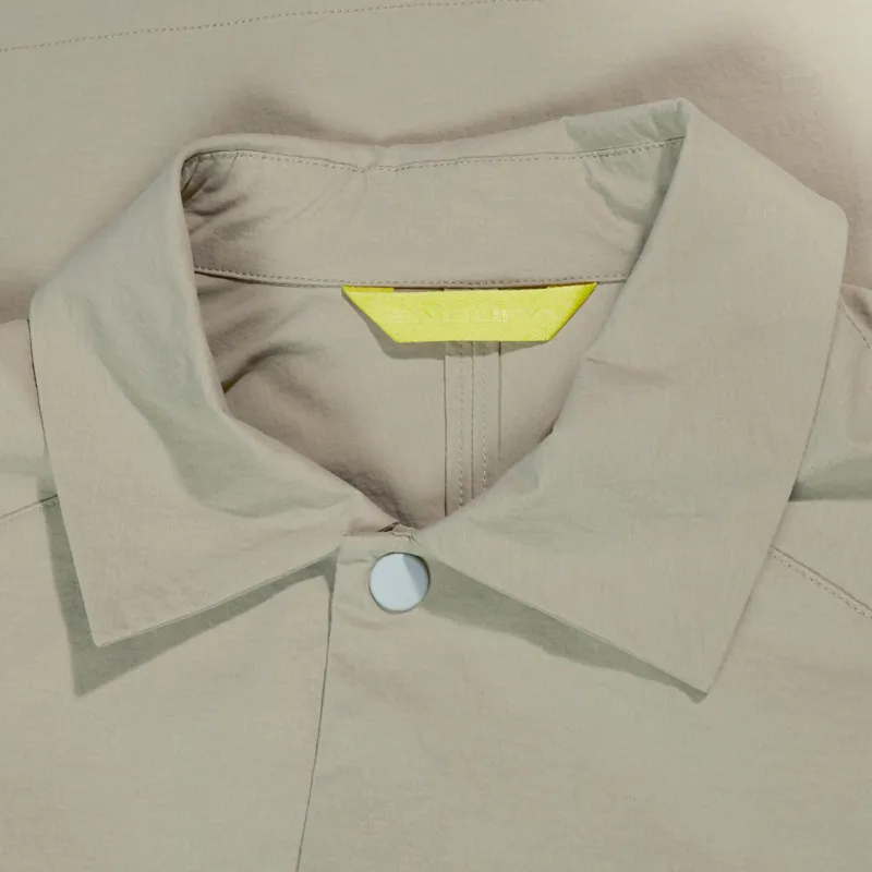 Endura Adventure Corner Shirt in Silver Sage-4