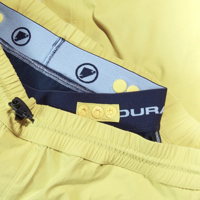 Endura Corner Short Liner/Chamois  in Celery-3