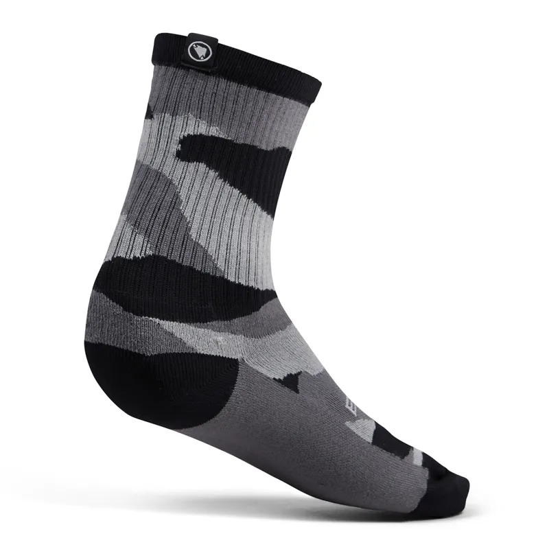 Endura Peak Sock in Black-1