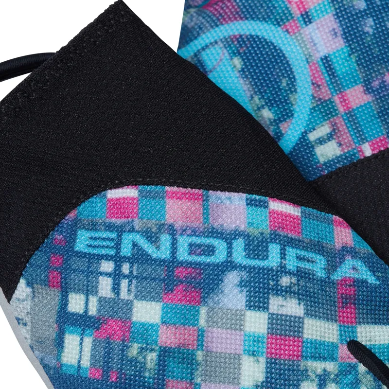 Endura Hummvee Lite Icon Full Finger Glove in Atlantic-2