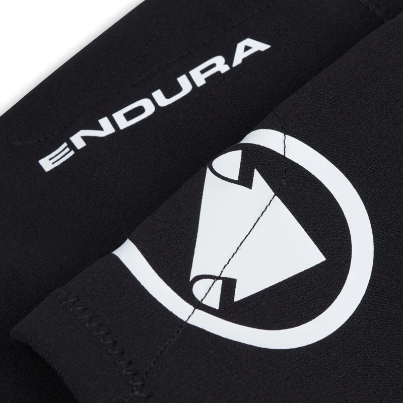 Endura SingleTrack Lite Knee Pads in Black-4