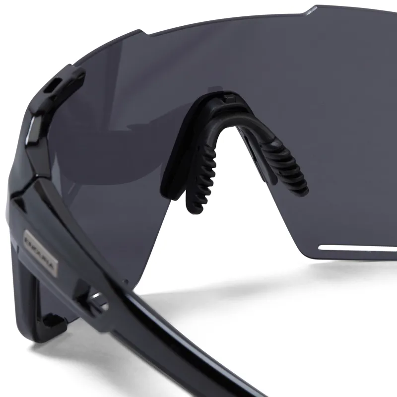 Endura Singletrack Frameless Glasses in Black-4
