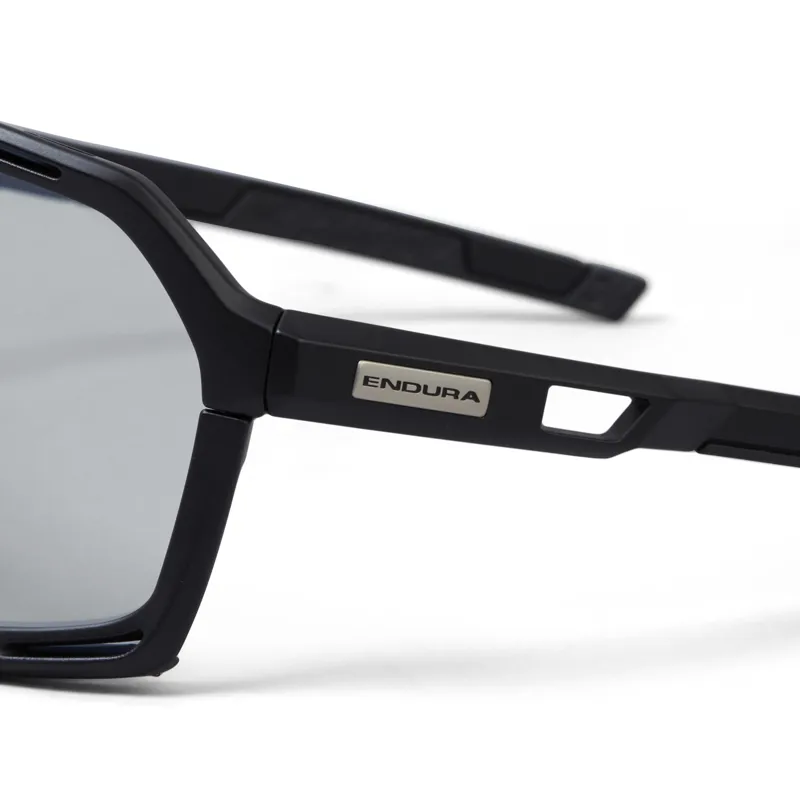 Endura Pro SL Glasses Set Photochromatic in Black/Black-3