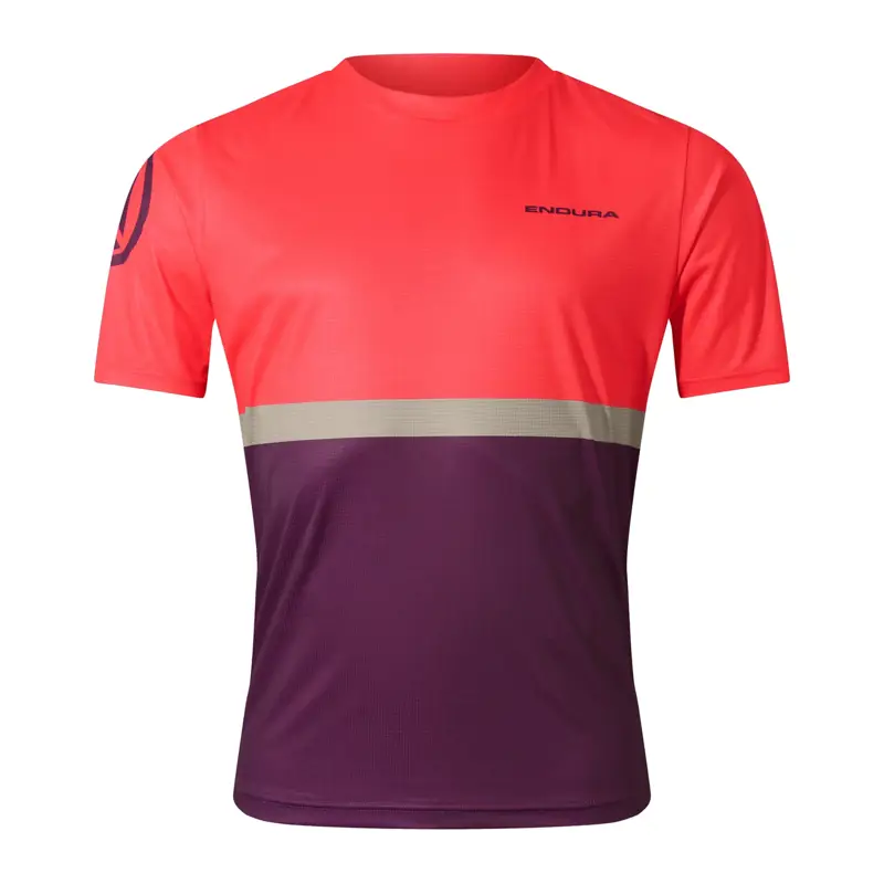 Balfes Bikes Endura Singletrack Core T II in Aubergine | Free postage over £30, £10 off first order, price match & 0% finance.