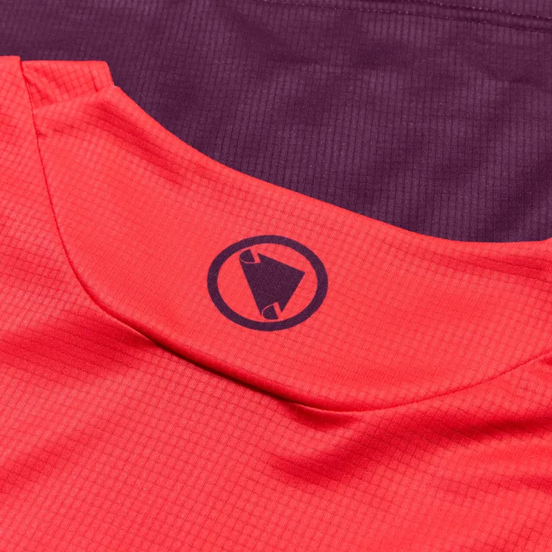 Endura Singletrack Core T II in Aubergine-3