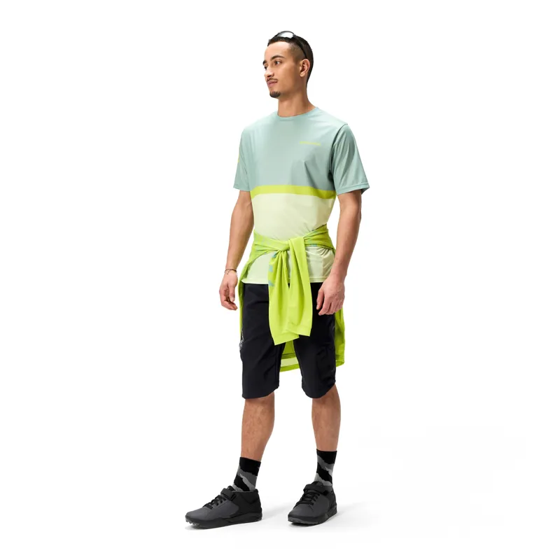 Endura Singletrack Core Tee II in Loch Green-5