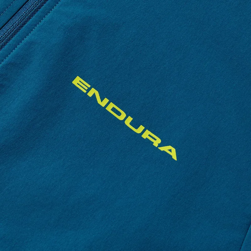 Endura SingleTrack Thermal Jacket in Barra Blue-2