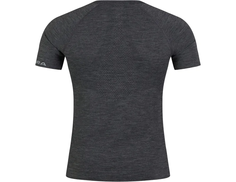 Endura BaaBaa Pro Baselayer in Black-1