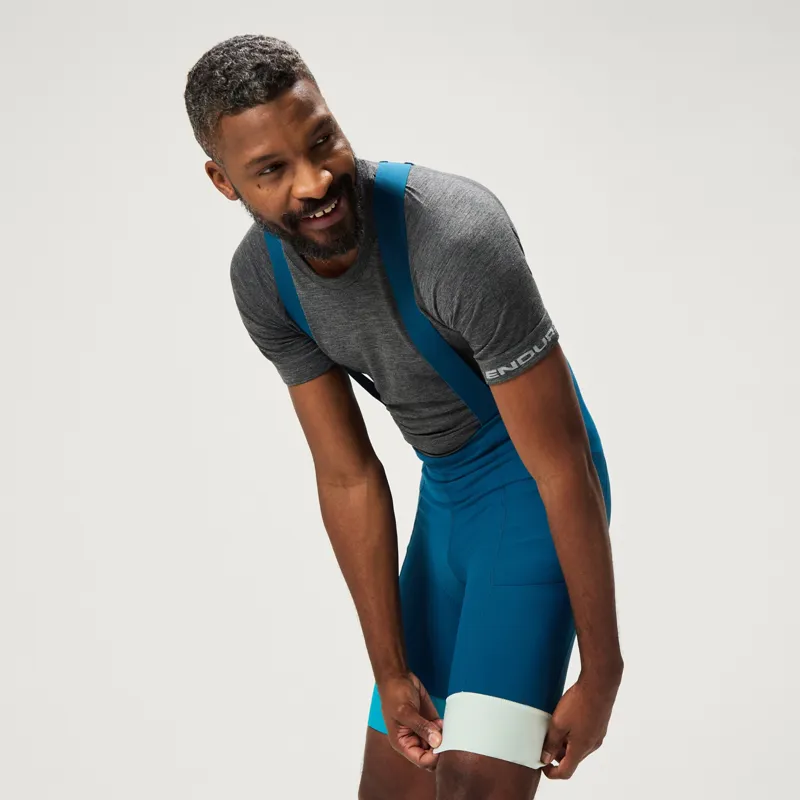 Endura Loop Bibshort in Barra Blue-3