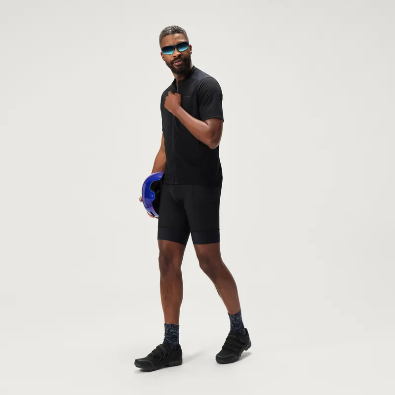 Endura Loop Bibshort in Black-4