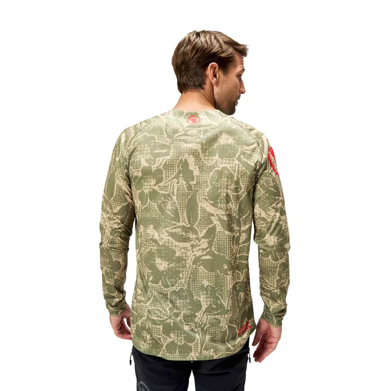 Endura Grid Floral LTD Printed Long Sleeve Tee in Tweed Green-3