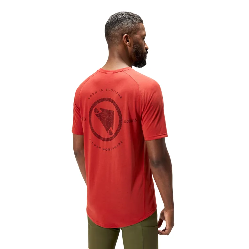 Endura Loop Short Sleeve Tech Tee in Brick Red-4