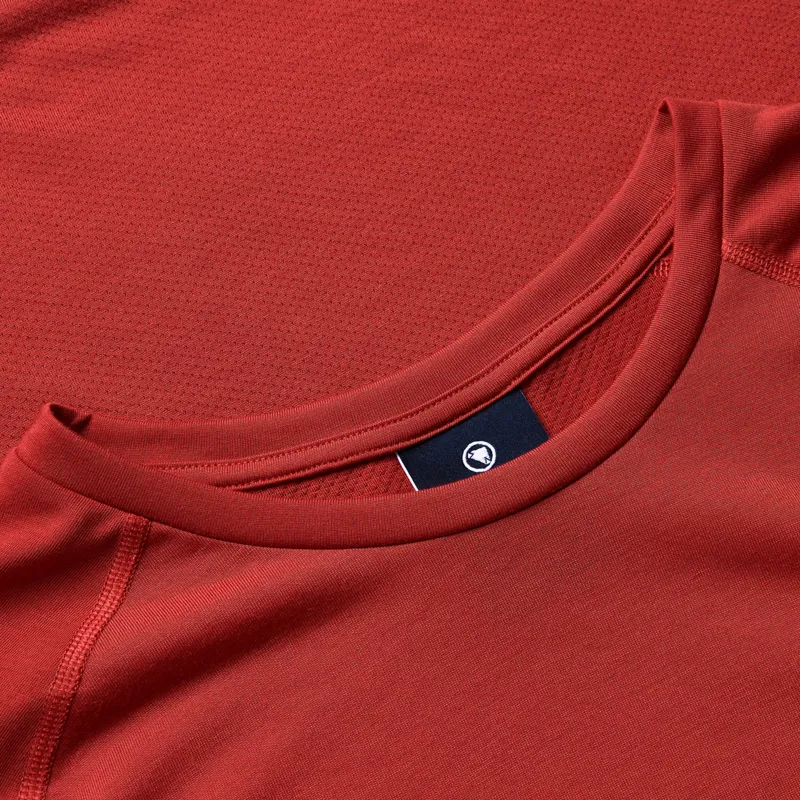 Endura Loop Short Sleeve Tech Tee in Brick Red-2