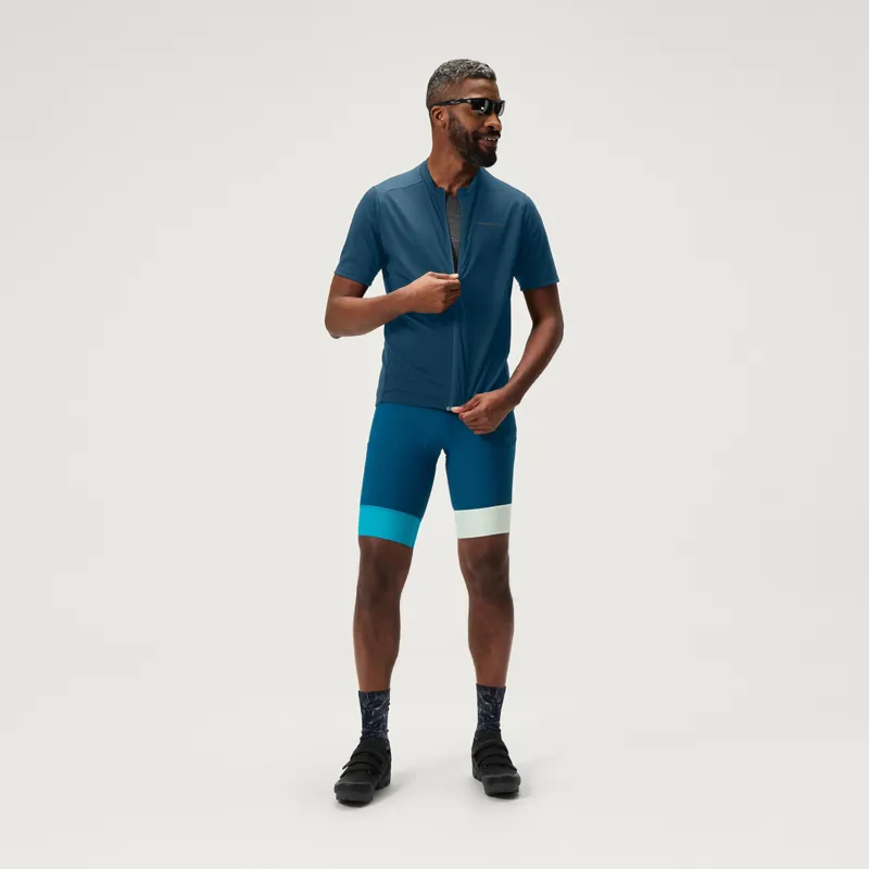 Endura Loop Short Sleeve Zipped Jersey in Barra Blue-2