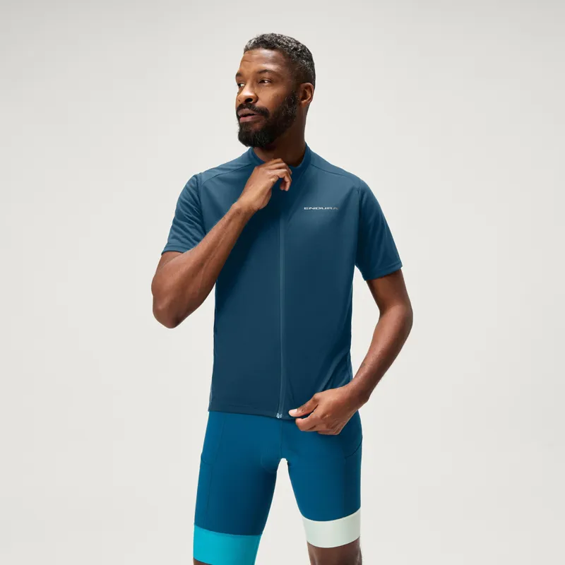 Endura Loop Short Sleeve Zipped Jersey in Barra Blue-3