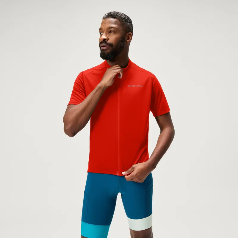 Endura Loop Short Sleeve Zipped Jersey in Flame Red-3
