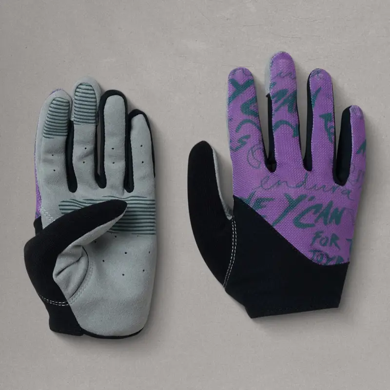 Balfes Bikes Endura Women's Hummvee Lite Icon Gloves in Purple | Free postage over £30, £10 off first order, price match & 0% finance.