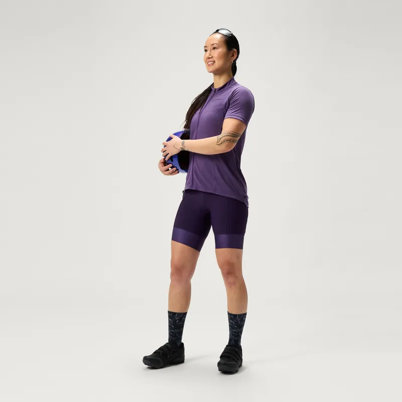 Endura Women's Loop Waist Short in Bramble-2