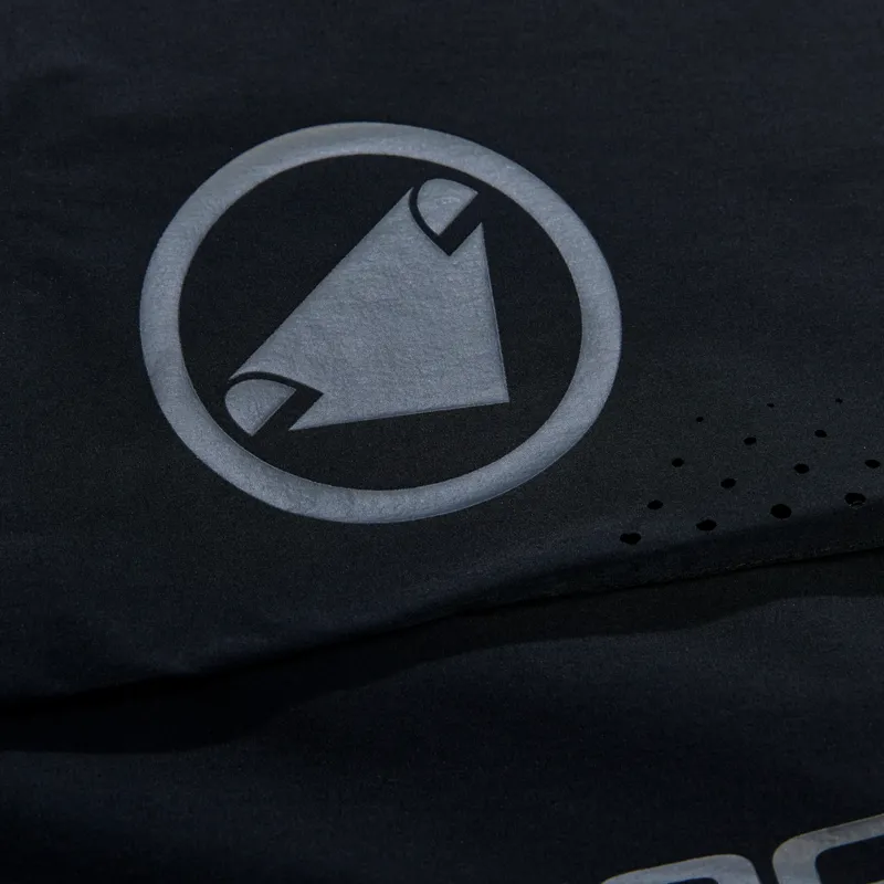 Endura SingleTrack Lite Short in Black-2