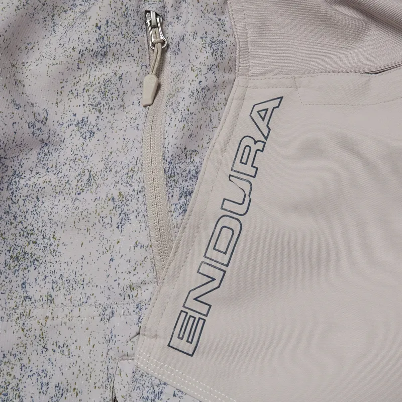 Endura Hummvee Shorts with Liner in Grey-2