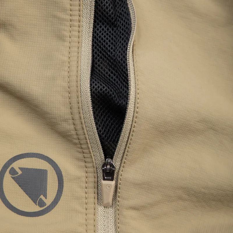 Endura Hummvee Short with Liner in Mushroom-3