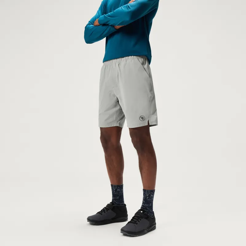 Endura Loop Baggy Short With Liner in Dreich Grey-1