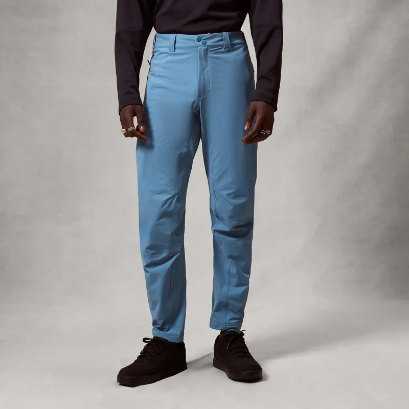 Endura Alltrack Rout Pants in Blue-3